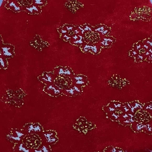 Holiday Santa hats 2+1 bonus hat and medium plush stocking NEW - Picture 5 of 10